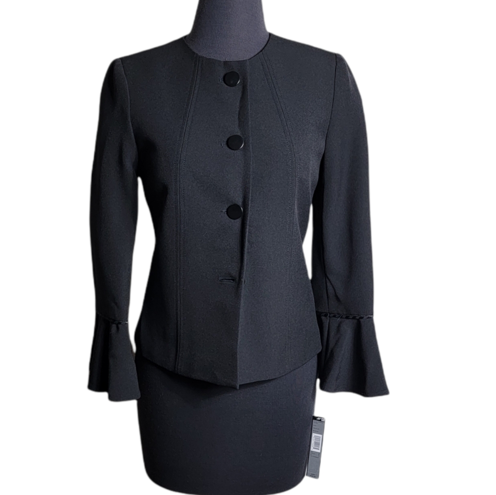 Tahari Black Round Neck Button Front Bell Sleeve Blazer Jacket Size 2 Nwt